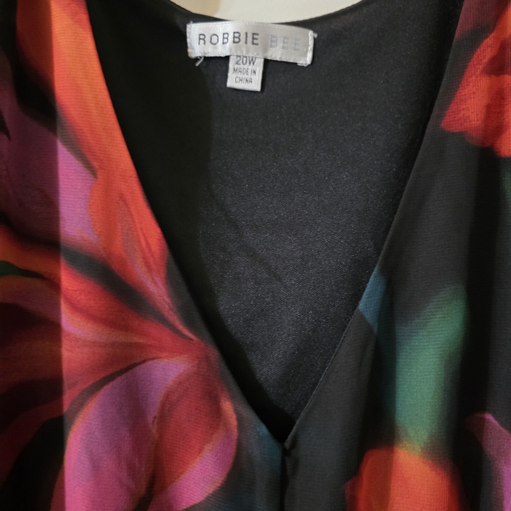 Robbie Bee Black and Red Floral Maxi Dress NWT - Picture 5 of 7